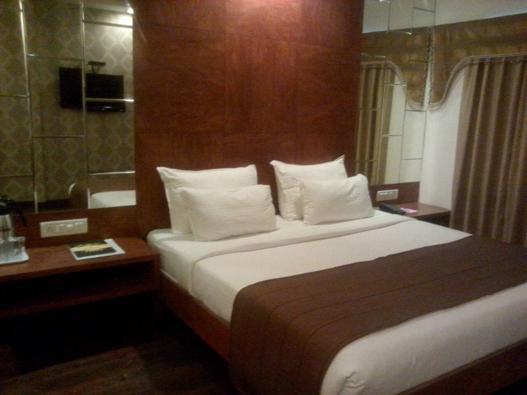 Hotel The Shiv Nautica Mundra Esterno foto