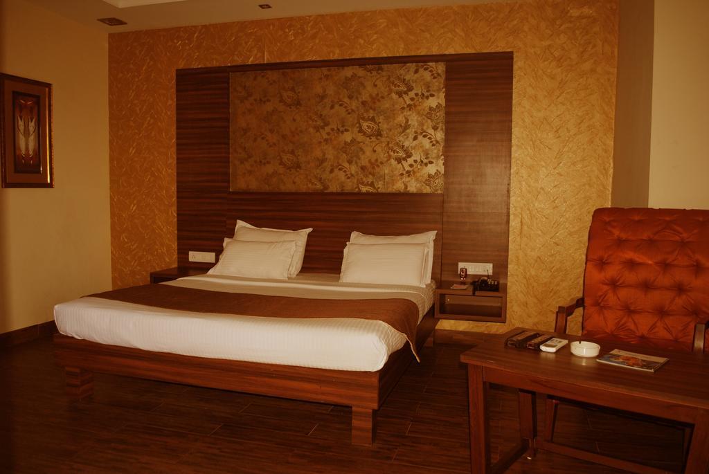 Hotel The Shiv Nautica Mundra Esterno foto